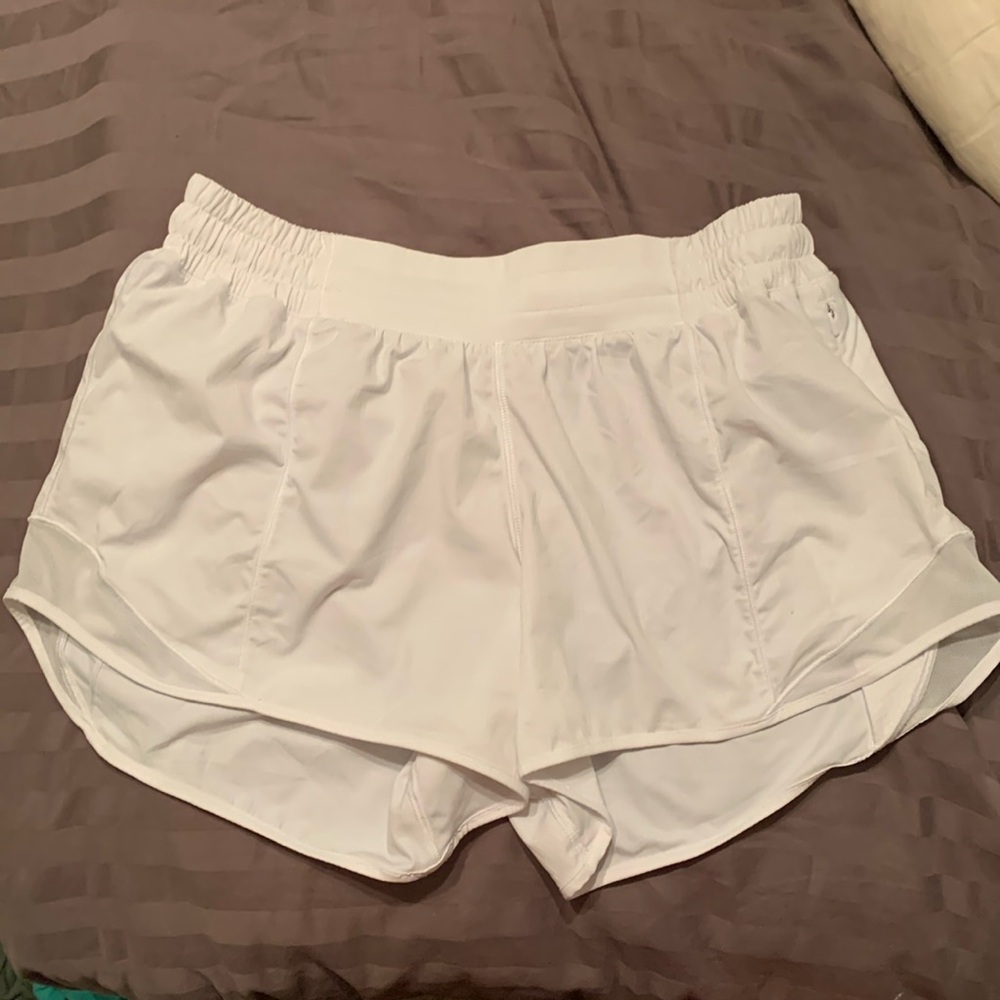 Lululemon Hotty hot low rise 2.5